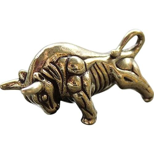 Mini Portable Retro Brass Wall Street Bull Statue Keychain Ornament Sculpture Home Office Desk Decorative Ornament Hand Toy Gift