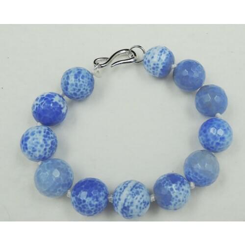 Fashion BRACELET with nice clasp with white gold plating