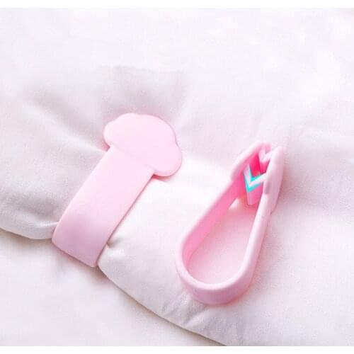 1PCS Bed Sheet Fasteners Bed Sheet Grippers Anti-Slip Quilt Clips Fasteners for Duvet Comforter Blanket