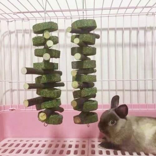 Wooden Hanging Chinchilla Chewing Toy Guinea Pigs Rabbit Hamster Cage Teeth Grinding Pet Interative Supplies