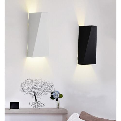 LED Wall Lamp 360 Degree Rotation Adjustable Bedside Light Black Creative Wall Lamp White Modern Aisle Round Lamp Home lightin