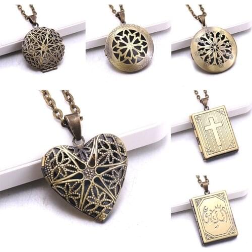 New Love Heart Retro Carved Flower Mini Photo Locket Pendant Romantic Photo Necklace Copper Album Box Necklace Women Jewelry