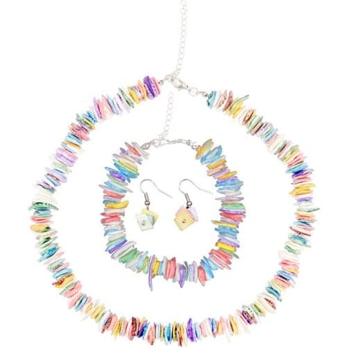 Natural Summer Beach Shell Choker Necklace Simple Boho Irregular Gravel Beads Necklace Jewelry for Women Girls Birthday Gifts