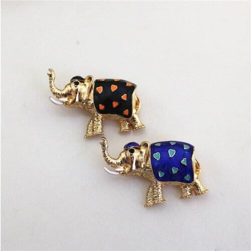 2019 New European and American fashion style Enamel three-dimensional cute elephant brooch Female