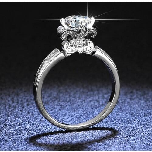 1 Carat Moissanite Ring Wedding Proposal 925 Sterling Silver Ring Six-claw Flower Fashion Female Jewelry