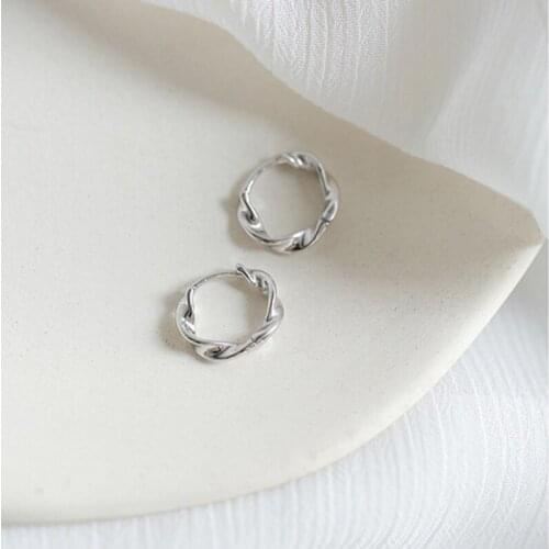 Modern Jewelry Fashion Metal Hoop Earrings Simply Deign Silvery Plating Hot Selling Small Earrings For Girl Fine Accessories