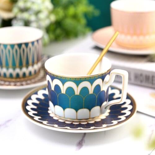 Classic European Bone China Coffee Cups and Saucers Tableware Coffee Plates Dishes Afternoon Tea Coffee Drinkware With Gift Box