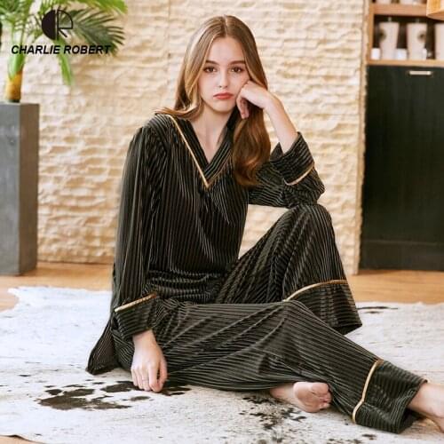 Gold Velvet Winter Women Pajama Sets Female Flannel V Neck Solid Casual Loose Home Clothes Winter Warm Suit Two Piece Lingerie