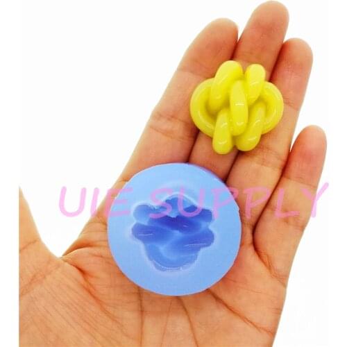 BYL480U 29.4mm x 28.5mm Button Shaped Silicone Mold for Resin Earrings Necklace Pendant Making Clay Craft Fondant Cake Deco