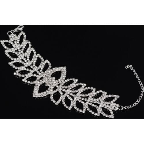 YFJEWE Full Crystal Leaves Hollow Silver Plated Bracelet For Femme Sparkling Clear Rhinestone Chain Bracelet Wedding Gifts B202