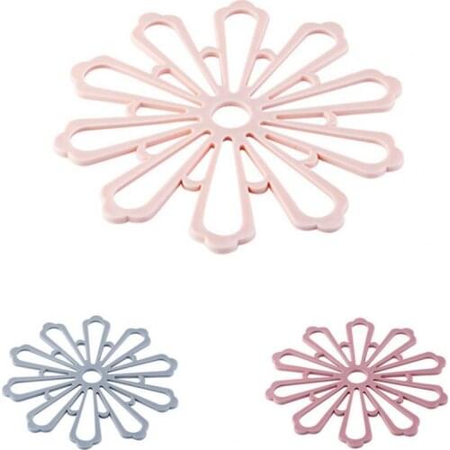 Creative Soft Coaster Non-Slip Flower Shape Rubber Hollow out Design Coaster for Home Kitchen Supplies