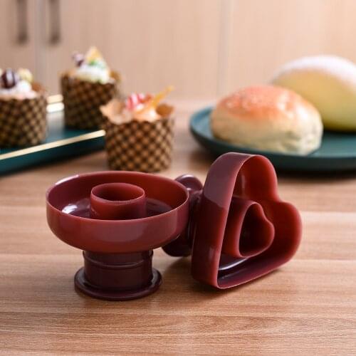 Household Baking Tools Toast Printing Carved Bread Mold Non Stick Pineapple Bread Mold Cake Mold For Oven Pastry Making Tools