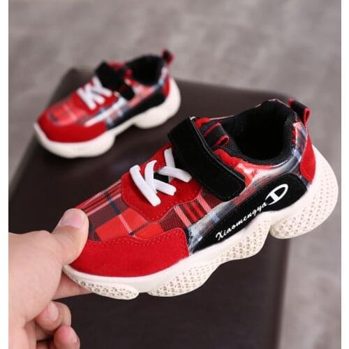 Childrens Sports Shoes Girls Shoes 2020 Autumn and Winter New Wild Casual Shoes Boys Explosion Models Running Shoes