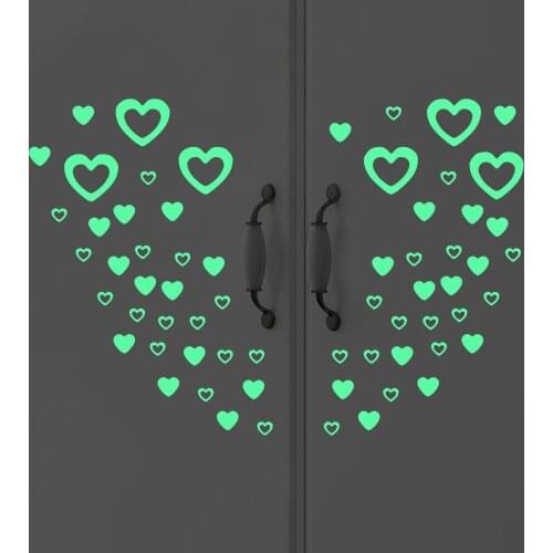 60pcs/set Cute Heart Love Luminous Wall Stickers Bedroom Switch Glow in the Dark Home Decor Peel & Stick noctilucent Wallpaper
