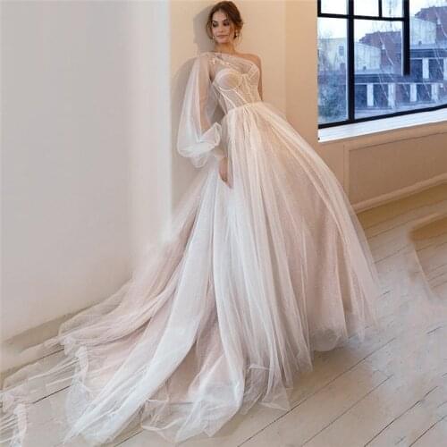 Eightree New Arrival Vintage Wedding Dress one Shoulder Sleeve Bridal Dresses 2021 Lace Wedding Gowns Plus Size Robe de Mariee