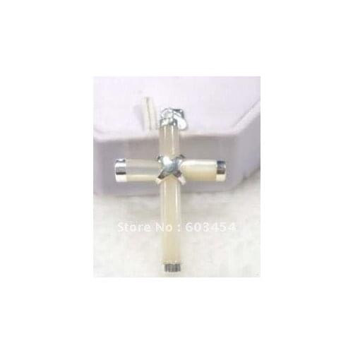 White Shell Mother Pearl Cross Pendant with Necklace+ Gift / Shiping 1Pcs
