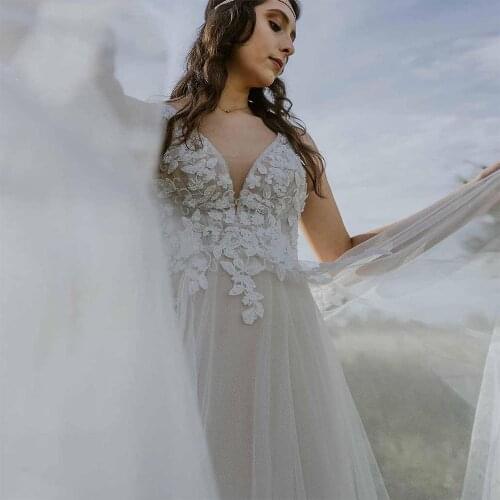 Berylove Appliques Backless Wedding Dress Spaghetti Straps Sweetheart Wedding White Bridal Dress A line Party Bridal Dress