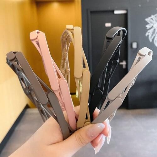 New retractable hairband women go out in summer to fold their hair cards and fix bangs to press and slip invisible headband