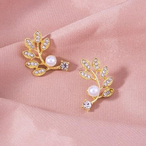 Ins new fashion hot-selling jewelry golden pearl leaf earrings branch accessories women