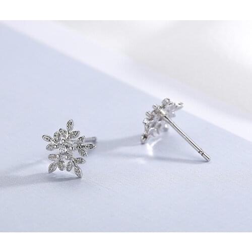 VOQ High Quality Silver Colour Snowflake Stud Earrings Woman Ladies elegant Flowers Earrings Fashion Jewelry wholesale