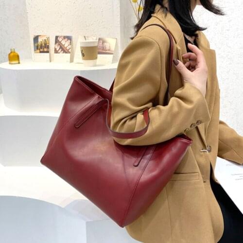 Designer Soft Leather Shoulder Bags For Women 2021 High Capacity Handbags Travel Luxury Female Large Shopping Shoulder Bag