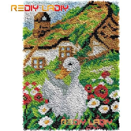 Latch Hook Rug Duck in Flowers DIY Carpet Rug Kits Chunky Yarn Needlework Knitted Floor Mat Crocheted Lush Cushion Arts & Crafts