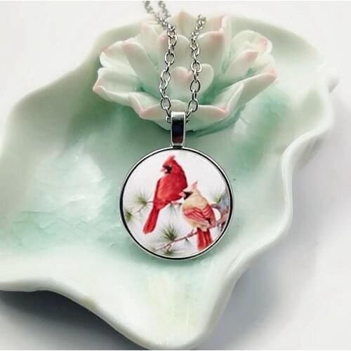 2019 New Fashion Red Bird Glass Pendant Necklace