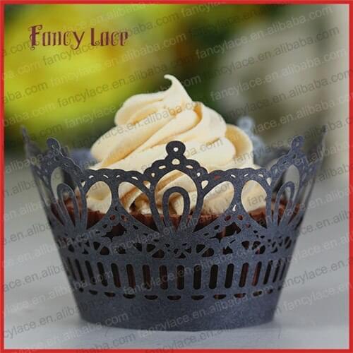 50pcs New Arrival Fondant Cupcake Wrappers Hollow Out Crown Wrappers Paper Cake Liners Party Decorations Supplies
