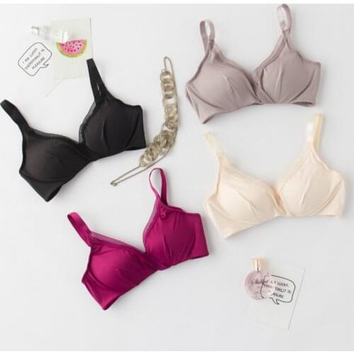 Nature Silk Wireless Women Bra Comfortably Breathable Sexy Gather Together Silk Brassiere Underwear Large Code Lace Slippery