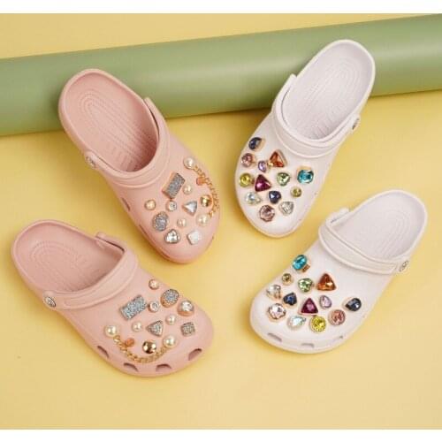 Luxury Croc Charms buling DIY Shoes Decorations Metal Pearl Chain for Croc Designer Fashion Clogs Shoe Rhinestone Style jibz