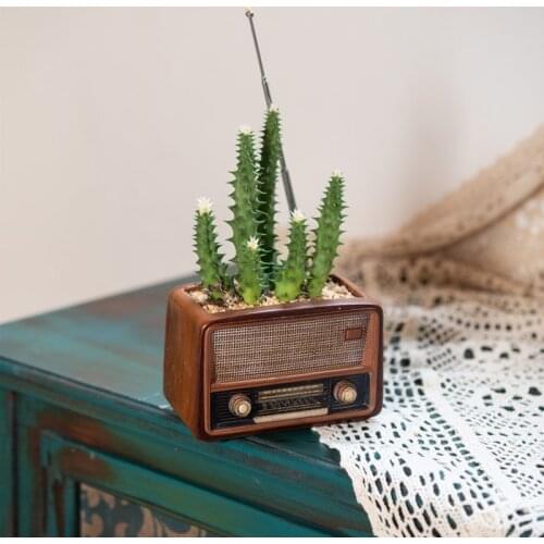Classic Retro Radio Flower Pot Home Decoration Resin Crafts Creative Desktop Planter Pots Flower Vase Drop Shipping