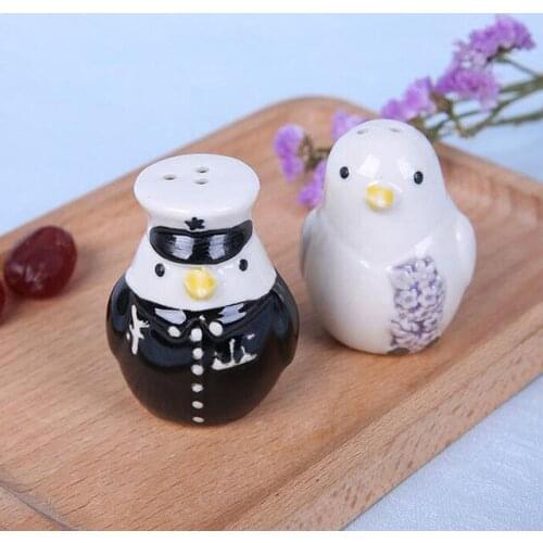 100pcs(50boxes) Cut Penguin Lover Couple Ceramic Salt and Pepper Shaker Wedding Favors And Gifts for Guest Free Shipping