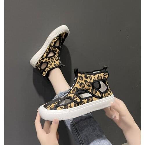 Sapatos femininos novo fundo plano laço-up dedo do pé quadrado boca rasa ervilhas sapatos únicos Leopard shoes