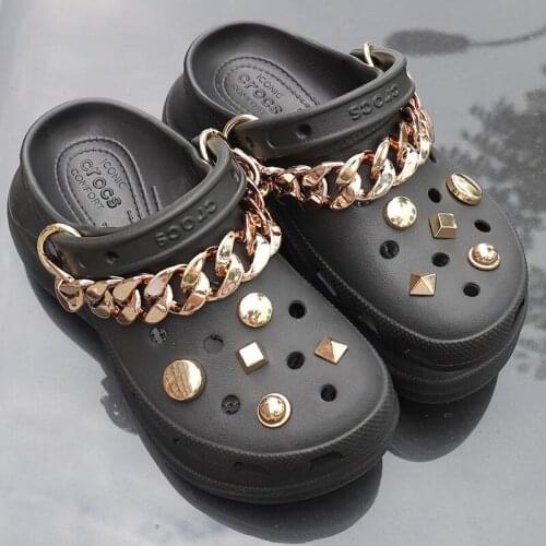 2021 Quality Geometry DIY Croc Charms Designer Fashion Hot Sale Croc Accessories Bundle Golden Chain Clogs Shoe Buckle All-match