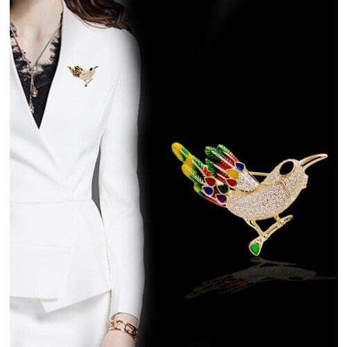 Colorful enamel magpie brooch new exquisite copper animal bird design laple bar pin brooch fashion outerwear ornament accessory