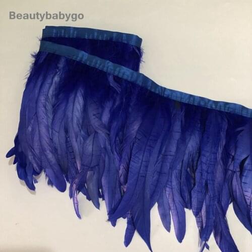 Price Of 2 Yards Rooster Feather Trim Dyed Royal Blue 20-25CM 8-10Inch Chicken Feathers Fringes Sewed satin Ribbon Carnival Lace