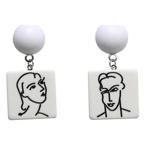 2021 Asymmetric Carved Abstract Men Women Figure White Geometric Acrylic Earrings For Girl Womens Korean Geometric Face Earring