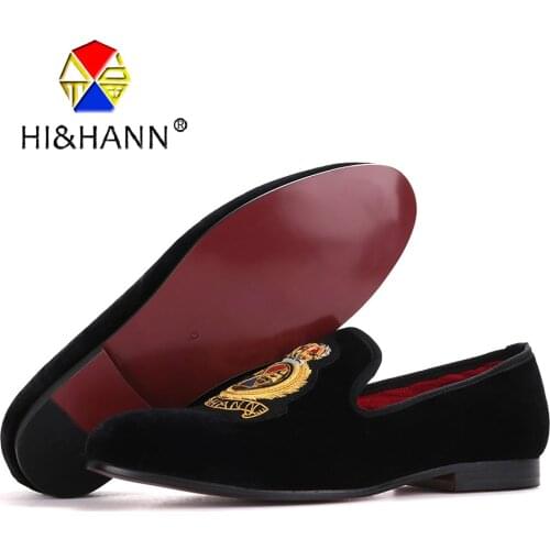 Piergitar New style Men Loafers with Hand stitch Three-dimensional embroidery Party and Banquet men dress shoes plus size