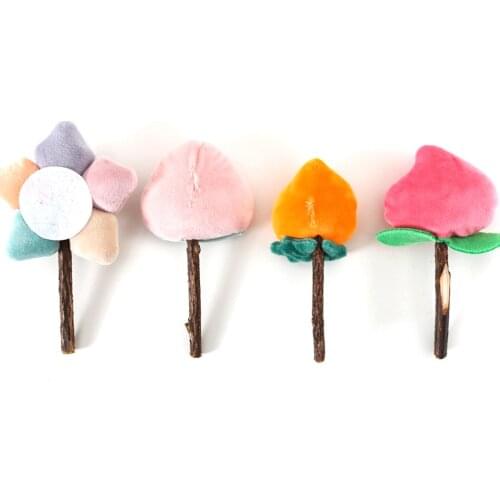 Pet Cat Toy Cat Catnip Toy Plush Bell Carrot Peach Flower Kitten Chewing Toy Cat Bite Toy fot Cats Kitten Pet Supplies