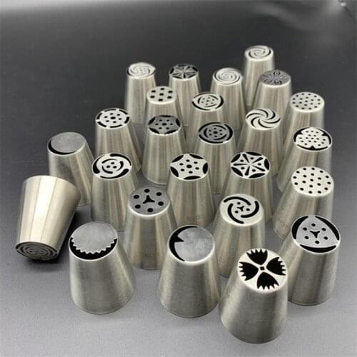 Stainless Steel Russian Tips Pastry Cream Nozzle Icing Piping Set DIY Cake Decorating Kitchen Bakeware Rose Flower Nozzles Molds