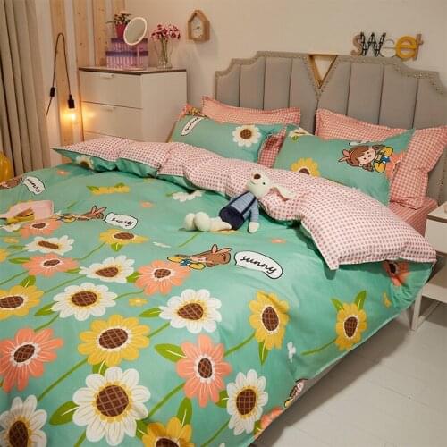 Nordic Fruit Style Bedding Set Four-Piece Home Strawberry Duvet Cover Sets Pillowcase Bed Sheet Double Queen Washable Bedclothes