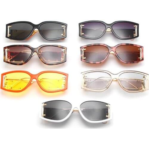 Personality Sunglasses Hip Hop Sun Glasses Punk Goggles Anti-UV Spectacles Rivet Eyeglasses Ornamental A