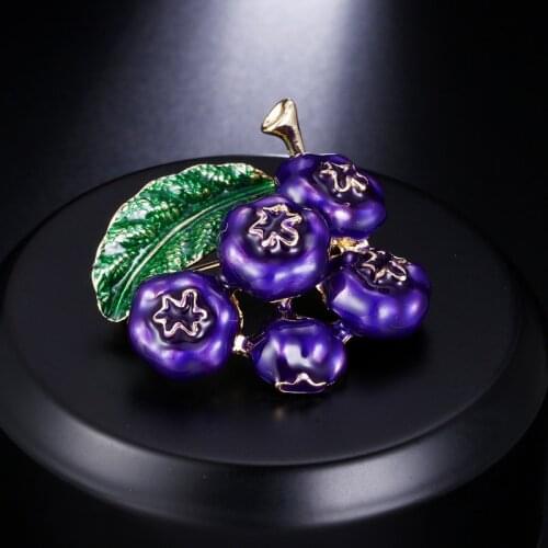 The United States the new color drip blueberry brooch fruit series pin cross-border supply of goods sell like hot cakes
