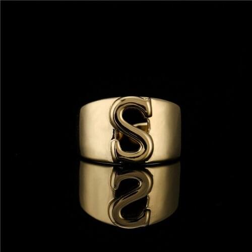 2021 New Fashion Gold Color Gloss 26 Letter Ring Womens Mens Polished Design Open Ring Adjustable Size Jewelry Gift