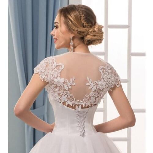 2021 New White Women Lace Wraps Elegant Cape SleevesSimple Illusion Party Jacket Cape Evening Dresses Wedding Formal Shawls