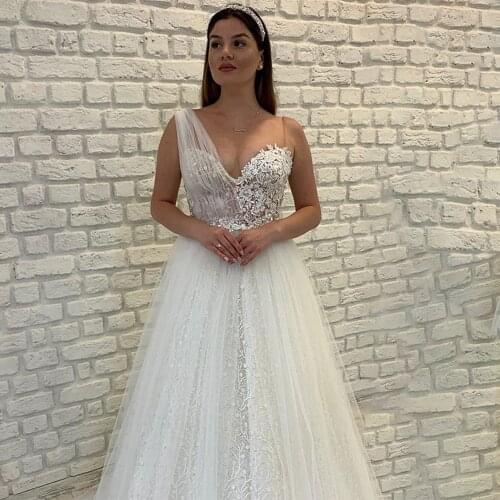 2020 High Quality Cathedral Wedding Dress Lace One Shoulder Sweetheart Long Gowns Tulle Ivory Bridal Gown