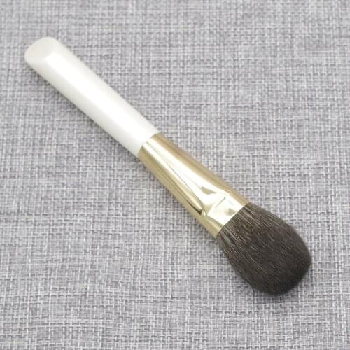 K110 Professional Handmade Makeup Brushes Soft Blue Squirrel Sokouhou Goat Hair Blush Brush White Handle Cosmetic Make Up Brush