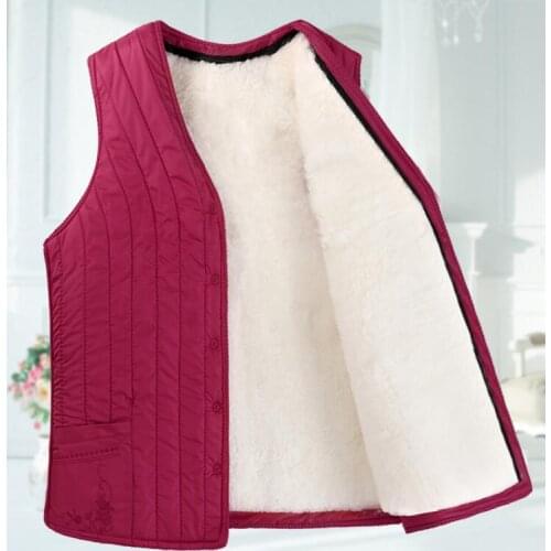 Autumn and winter womens outdoor thicken warm natural fur quinquagenarian vest female wool fur thermal fur vest waistcoat TB363