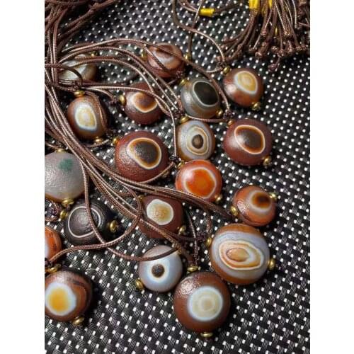 10pcs/lot selected weathered old sheeps eye agate round plate bead pendant leather rope necklace each unique vintage jewelry