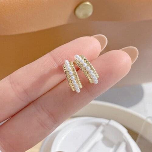 Fine Jewelry C-shaped Pearl Stud Earrings for Woman Simple Cute Party Daily Elegant Earring